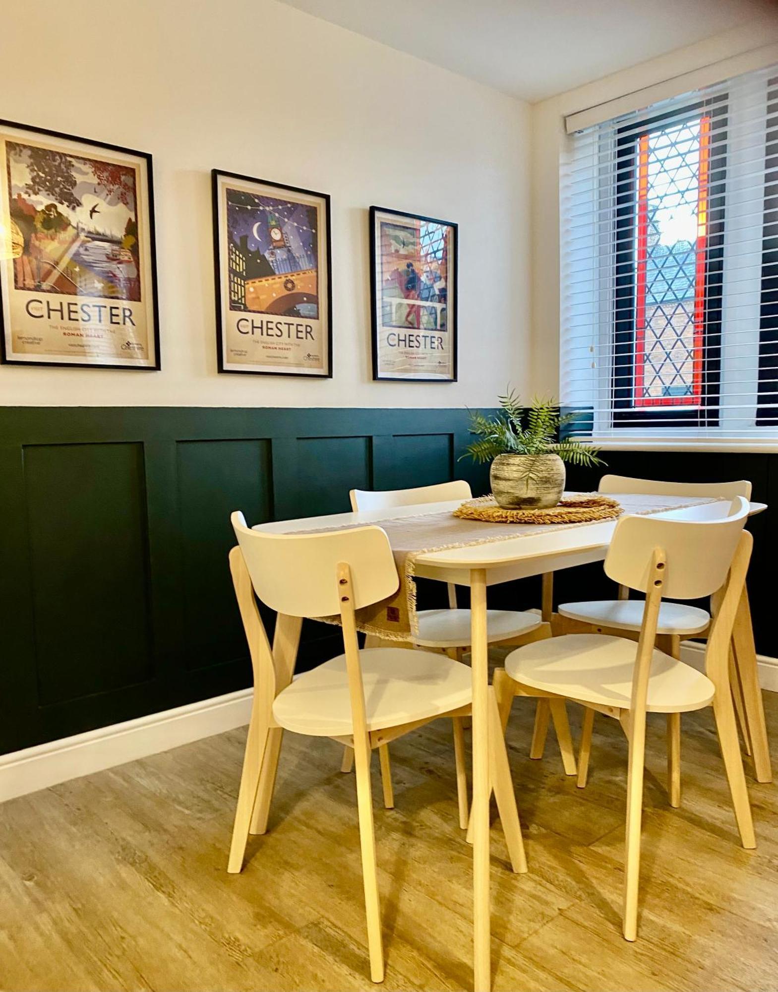 Boutique Chapel Apartment Within City Walls Chester Exteriér fotografie